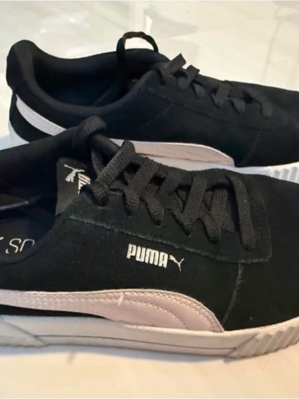 Puma Women’s Black Sneakers with Pink Stripe size 9